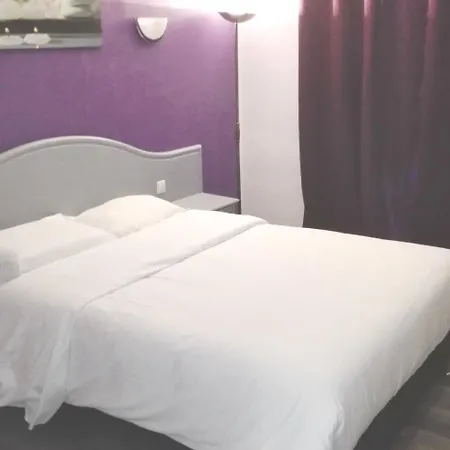 Le Neoulous Hotel 2*