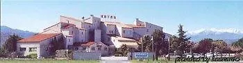 Le Neoulous Otel Le Boulou