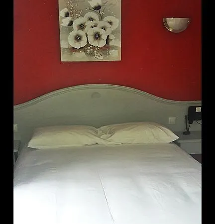 Le Neoulous Otel 2*