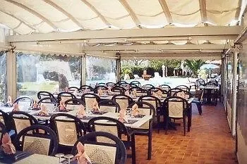 Le Neoulous Otel Le Boulou