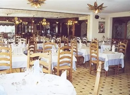 Otel Le Neoulous 2*